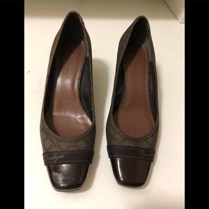 Etienne Aigner brown thick heel shoes very chic